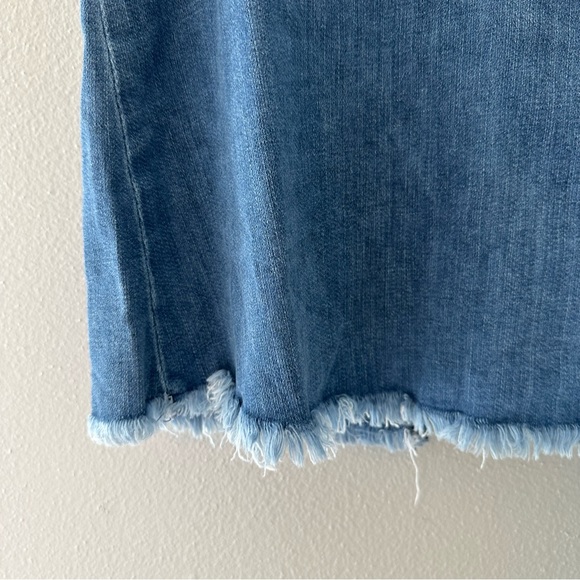 Aerie (Medium) Sleeveless Chambray Open Back Top - Picture 2 of 6